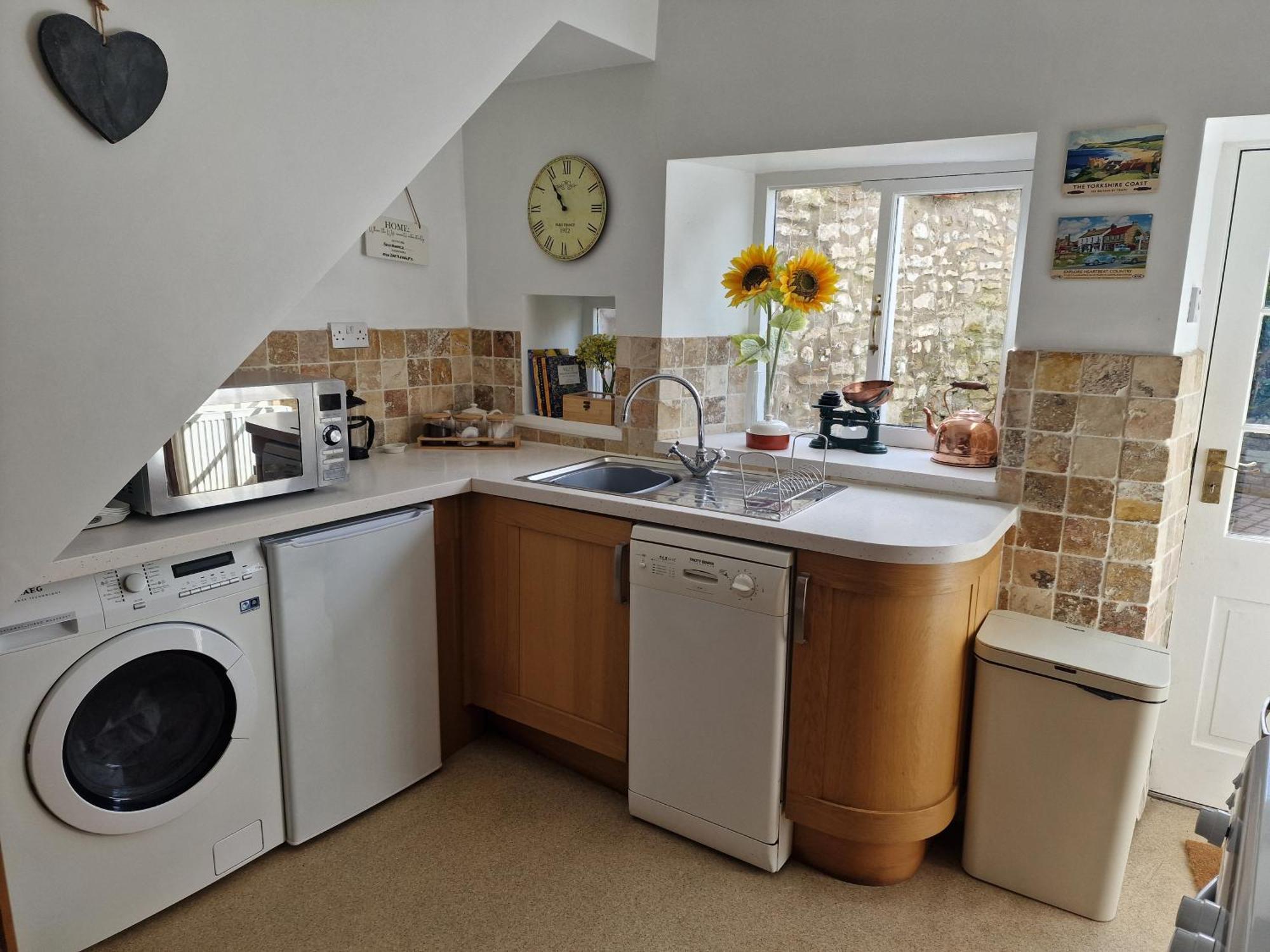 Black Cat Cottage - Central Pickering Grade 2 Listed Cottage ภายนอก รูปภาพ